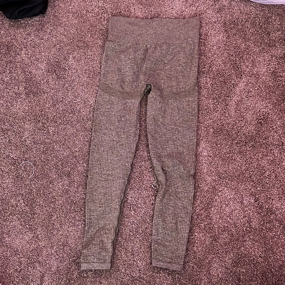 Women’s athletic pants